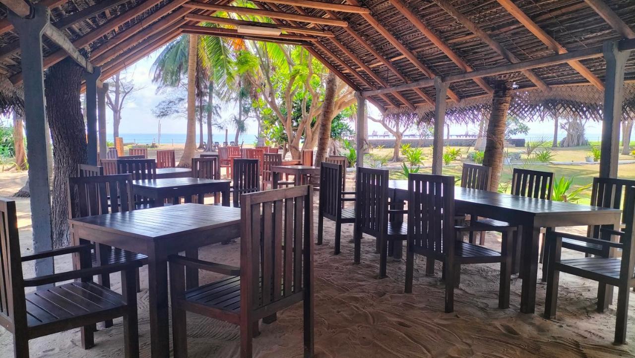 Hotel Coral Bay Trincomalee Buitenkant foto